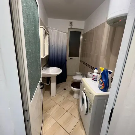 Pishat E Buta Apartment Golem (Tirana)